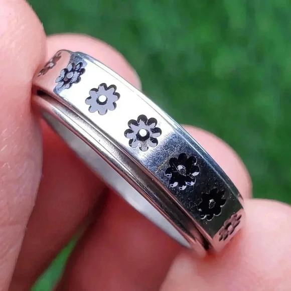 Stainless Steel Fashion Ring for Men/Women, AAAQL1020 - Picture 1 of 10